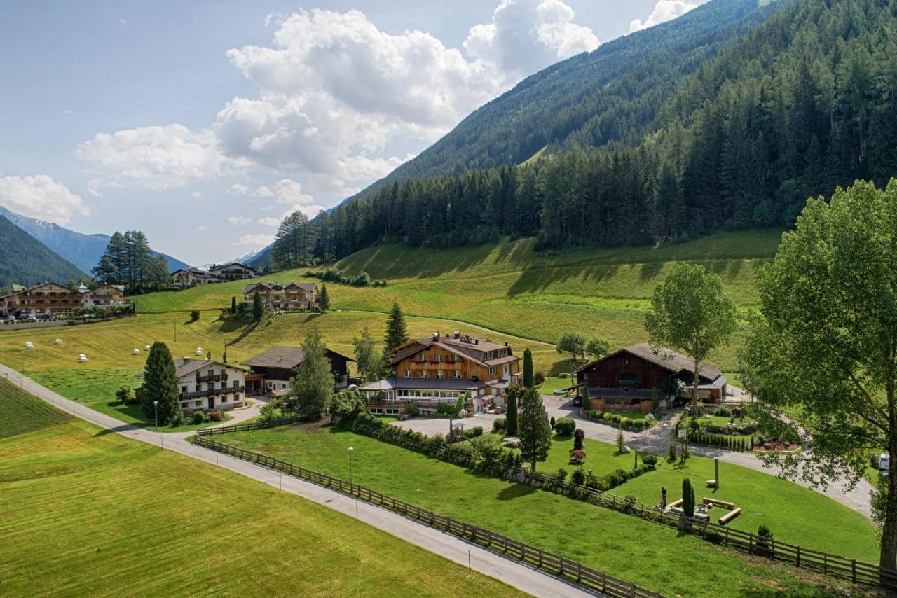 Oberjahrl Hotell Ahrntal Eksteriør bilde
